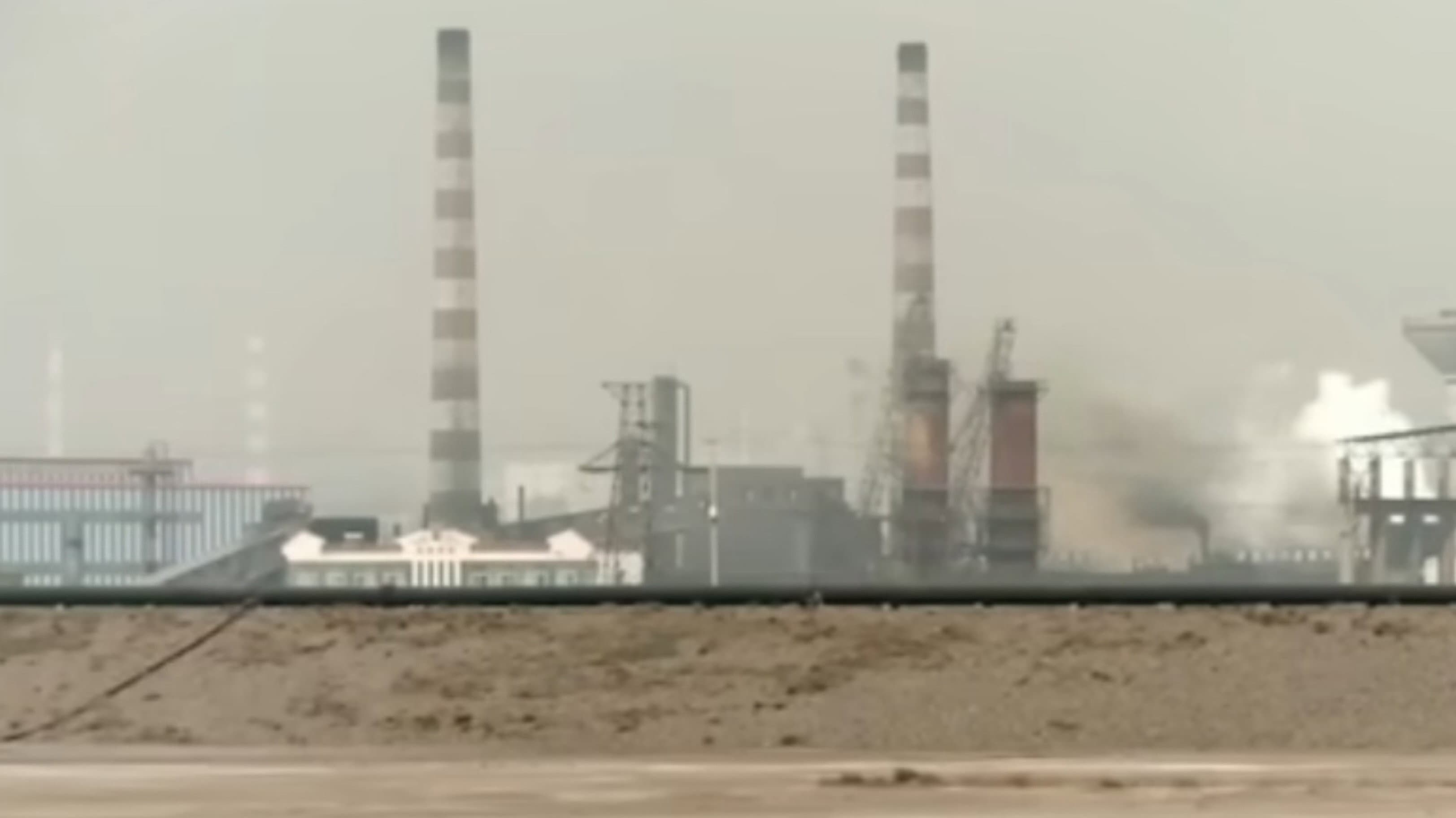 La sale guerre des terres rares