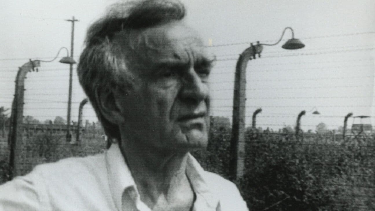 Elie Wiesel Goes Home