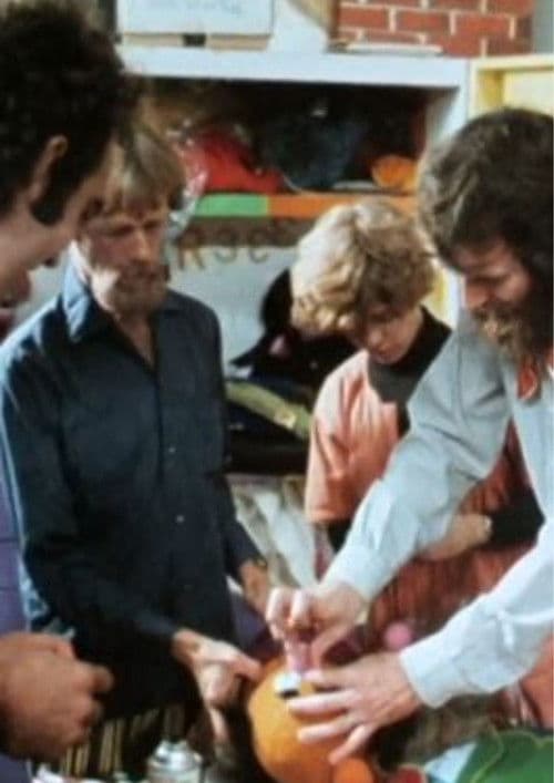 Sesame Street- Do you know where Ernie lives?